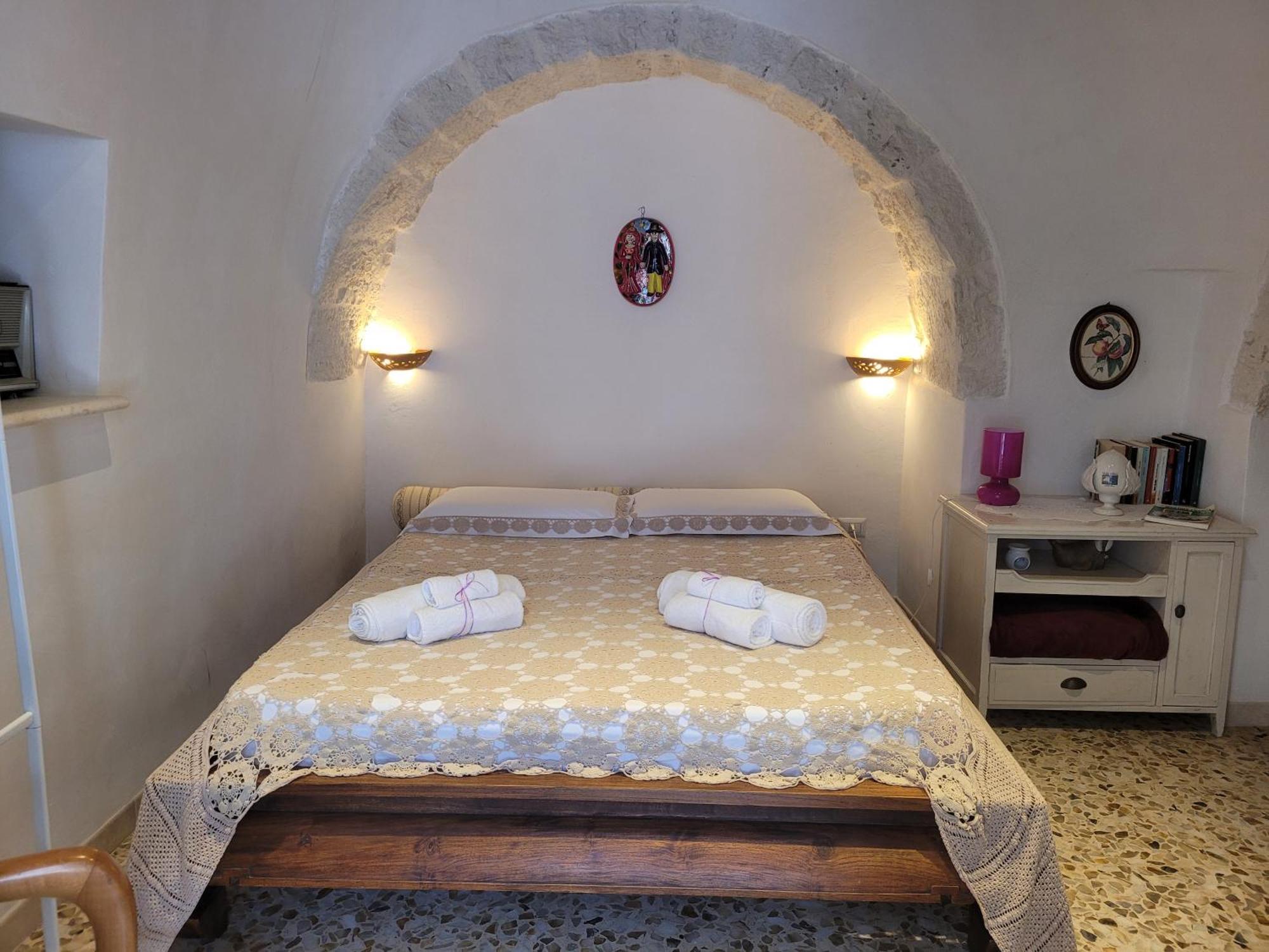 Trulli La Cariola Bed & Breakfast Locorotondo Exterior photo